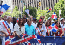 Autoridades de Nueva York participan en el Desfile Nacional Dominicano en Manhattan
